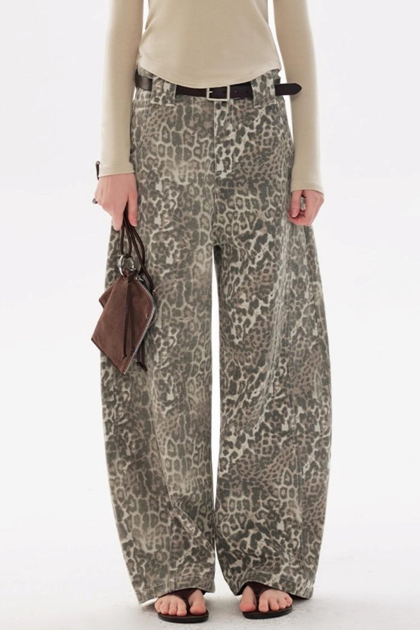 Versatile Silhouette Scimitar Pants