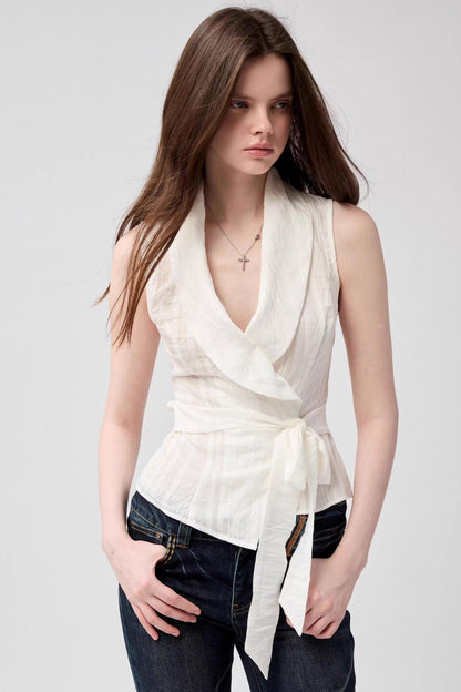 Elegant Line White Top