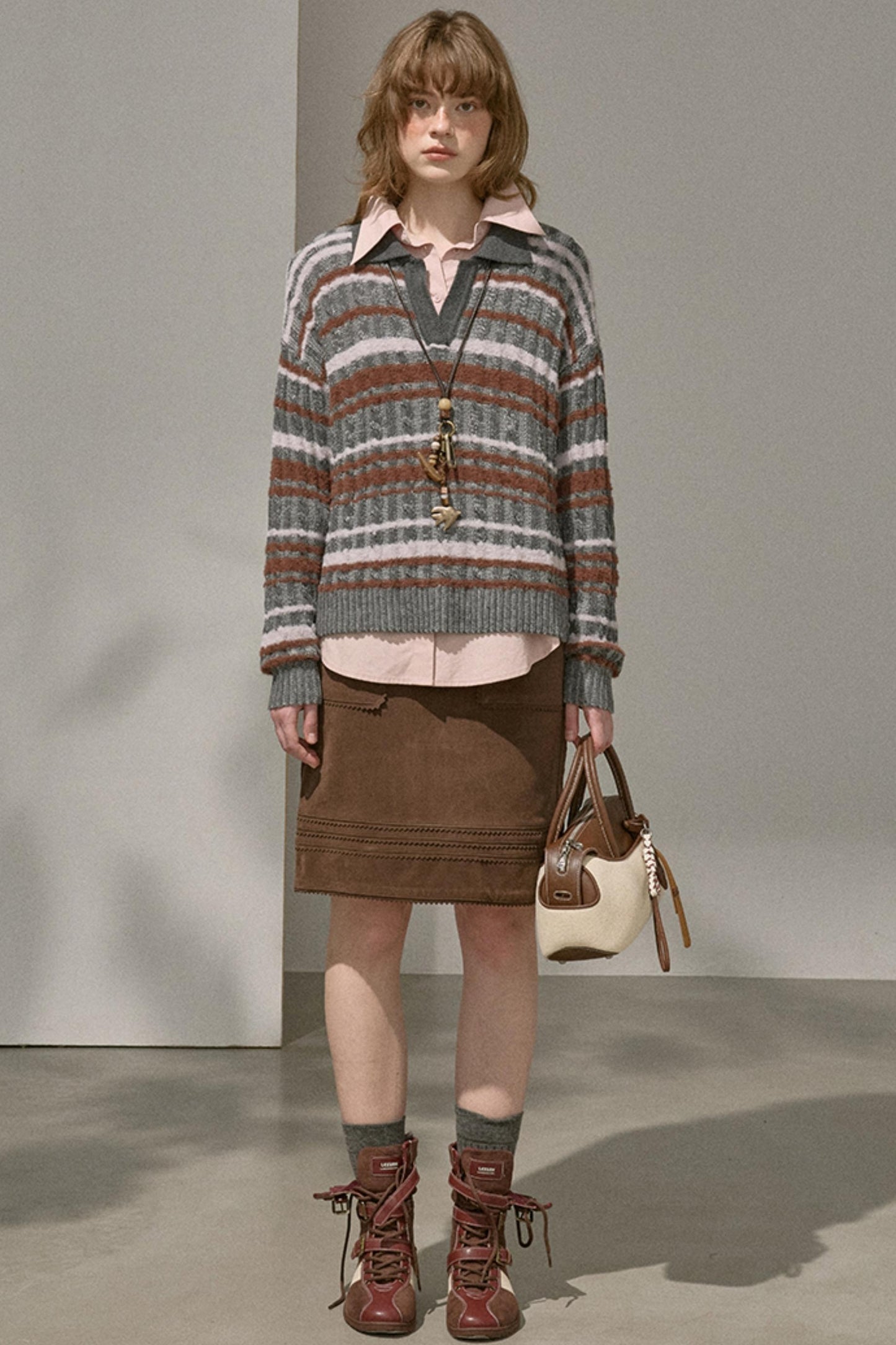 Contrast Fleece V-Neck Knit Top