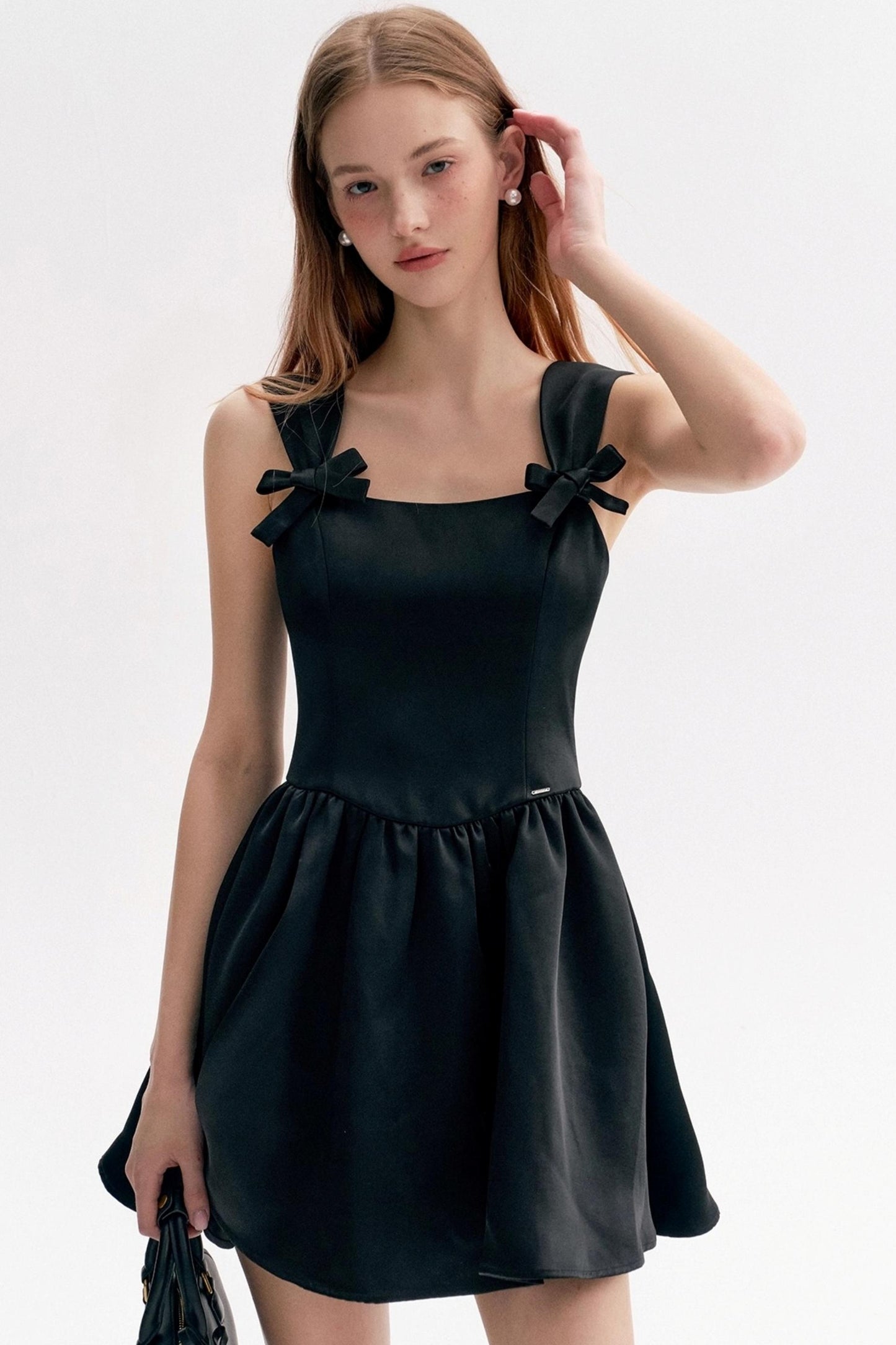 Three-Dimensional Bow Satin Cropped Dress