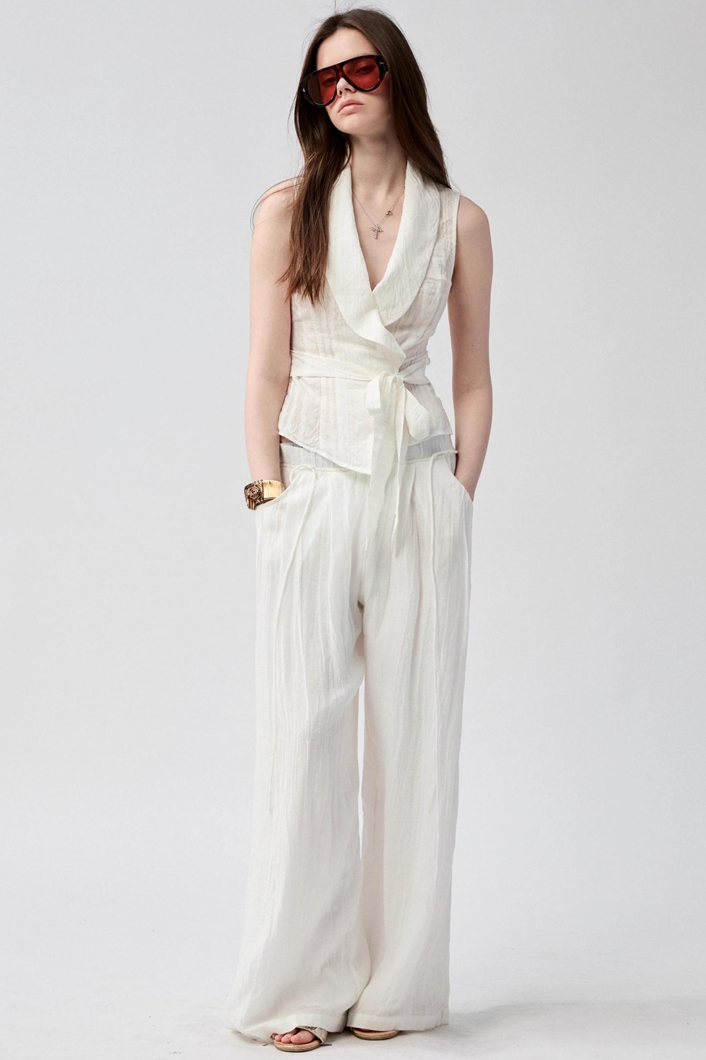 Smooth Line White Pants