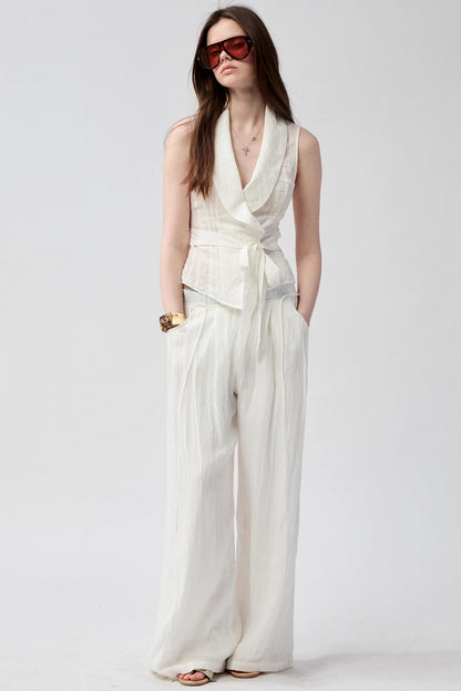 Smooth Line White Pants