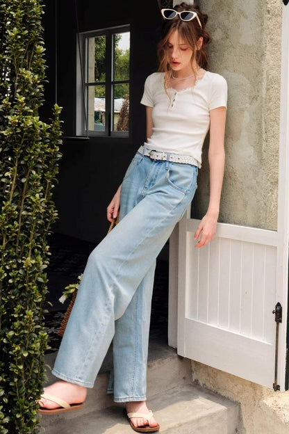 Minimal Line T-Shirt