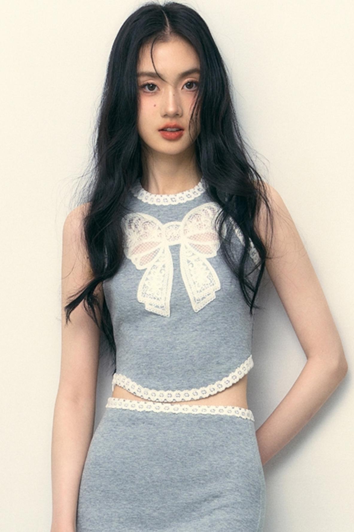 Grey Lace Vest And Skirt Set-Up