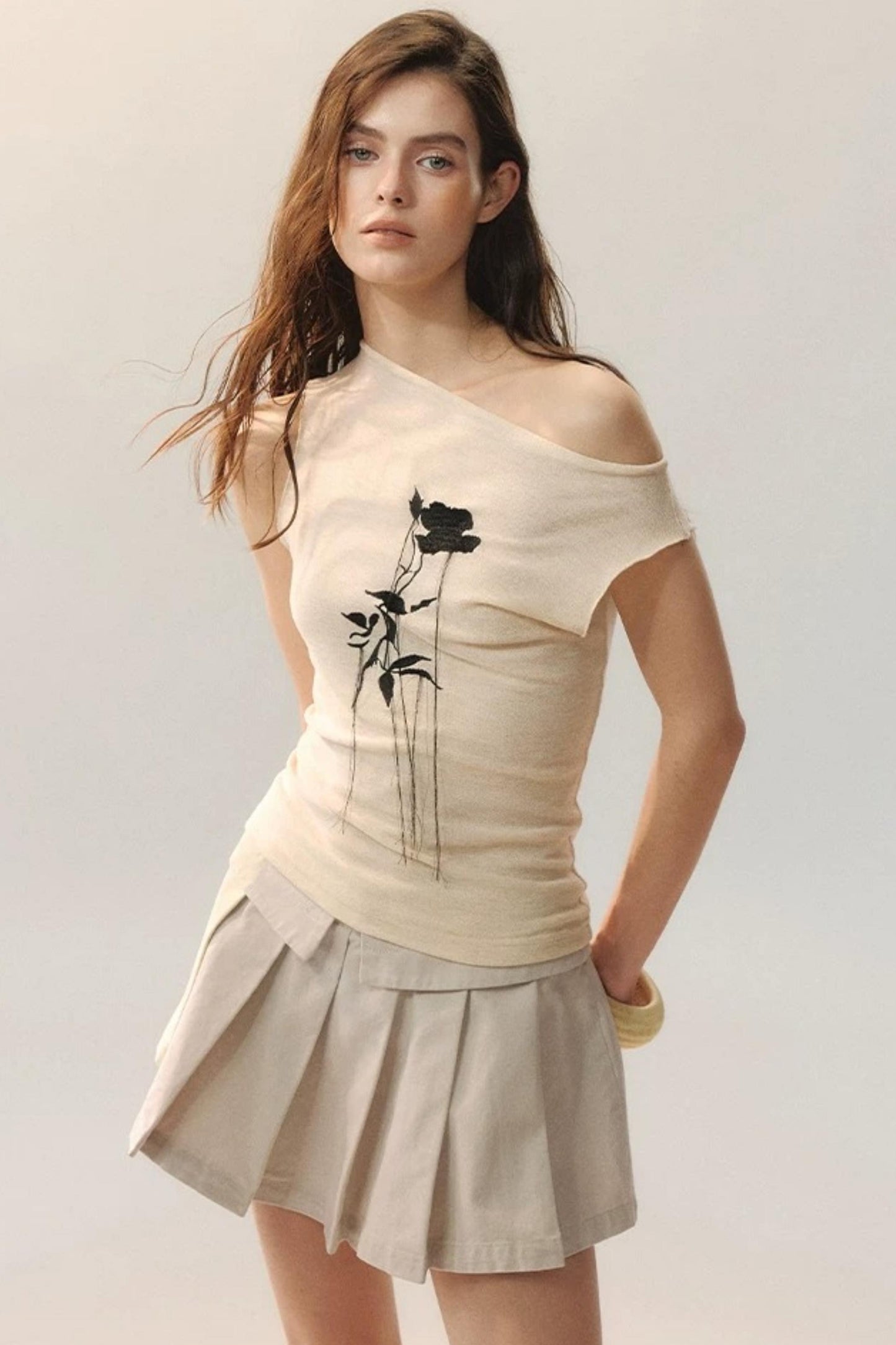 Top in Maglia con Ricamo e Nappe