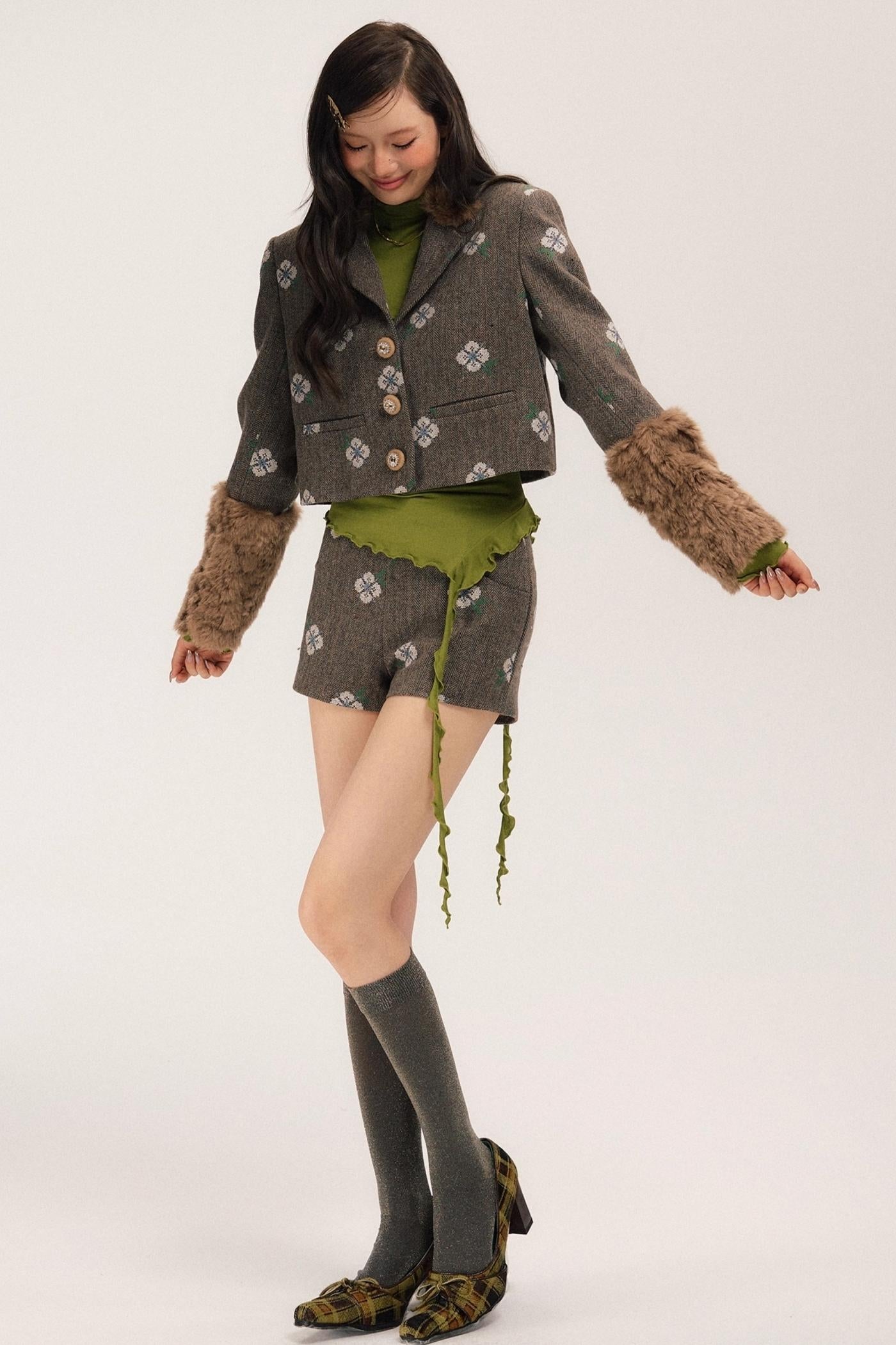 Retro Embroidery Tweed Fur Shorts Set-Up