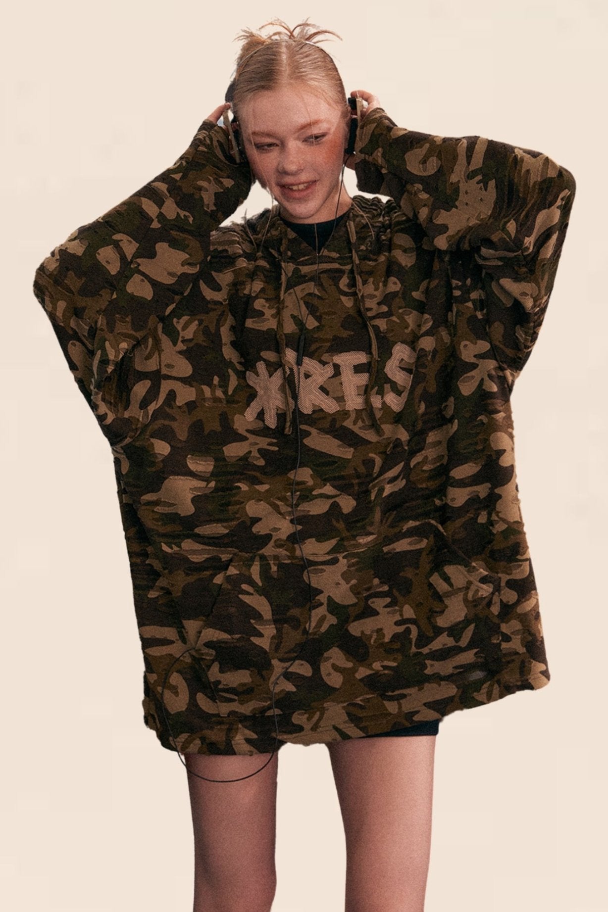 LONG SLEEVE CAMOUFLAGE HOODIE