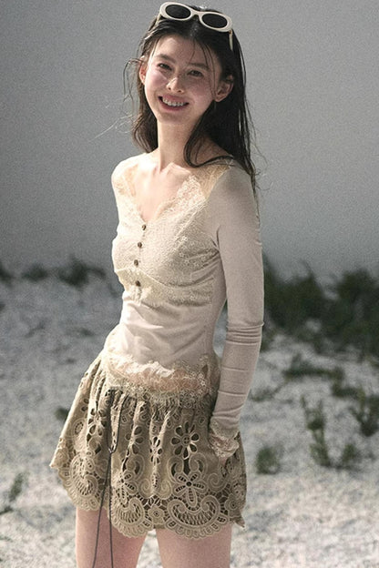 Wind Trace Lace Top