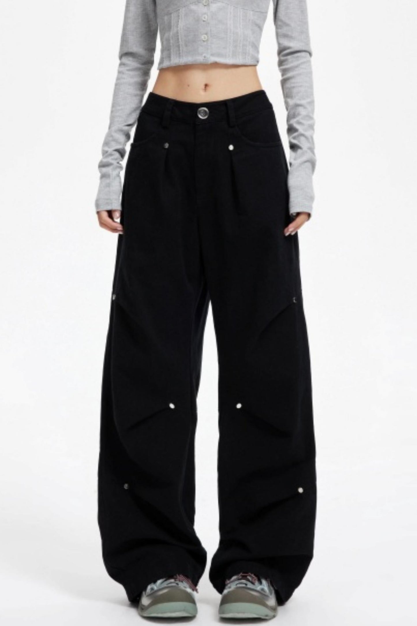 Functional Pleated Stud Cargo Pants
