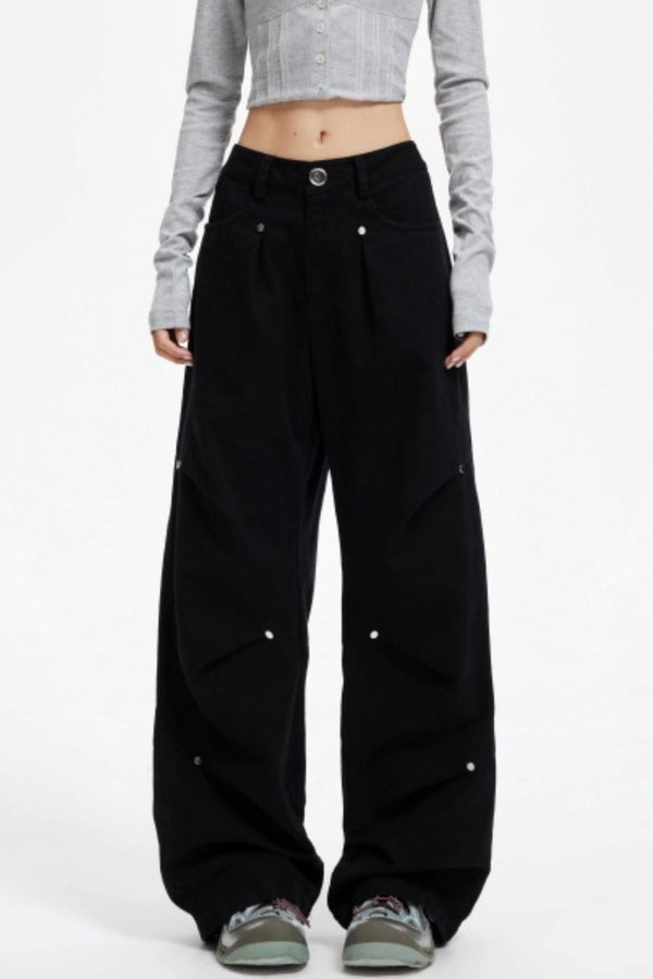 Functional Pleated Stud Cargo Pants