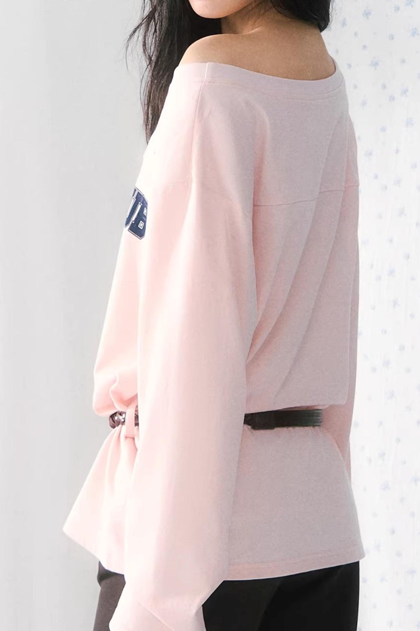 Haut à épaules dénudées et blocs de couleurs