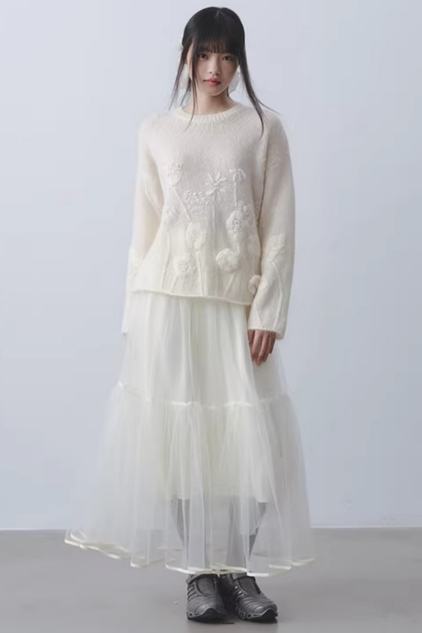 Snow Velvet Creamy Skirt