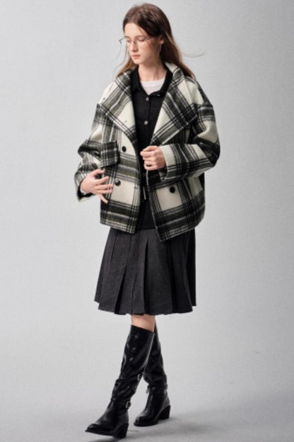 Large Lapel Plaid Woolen Coat