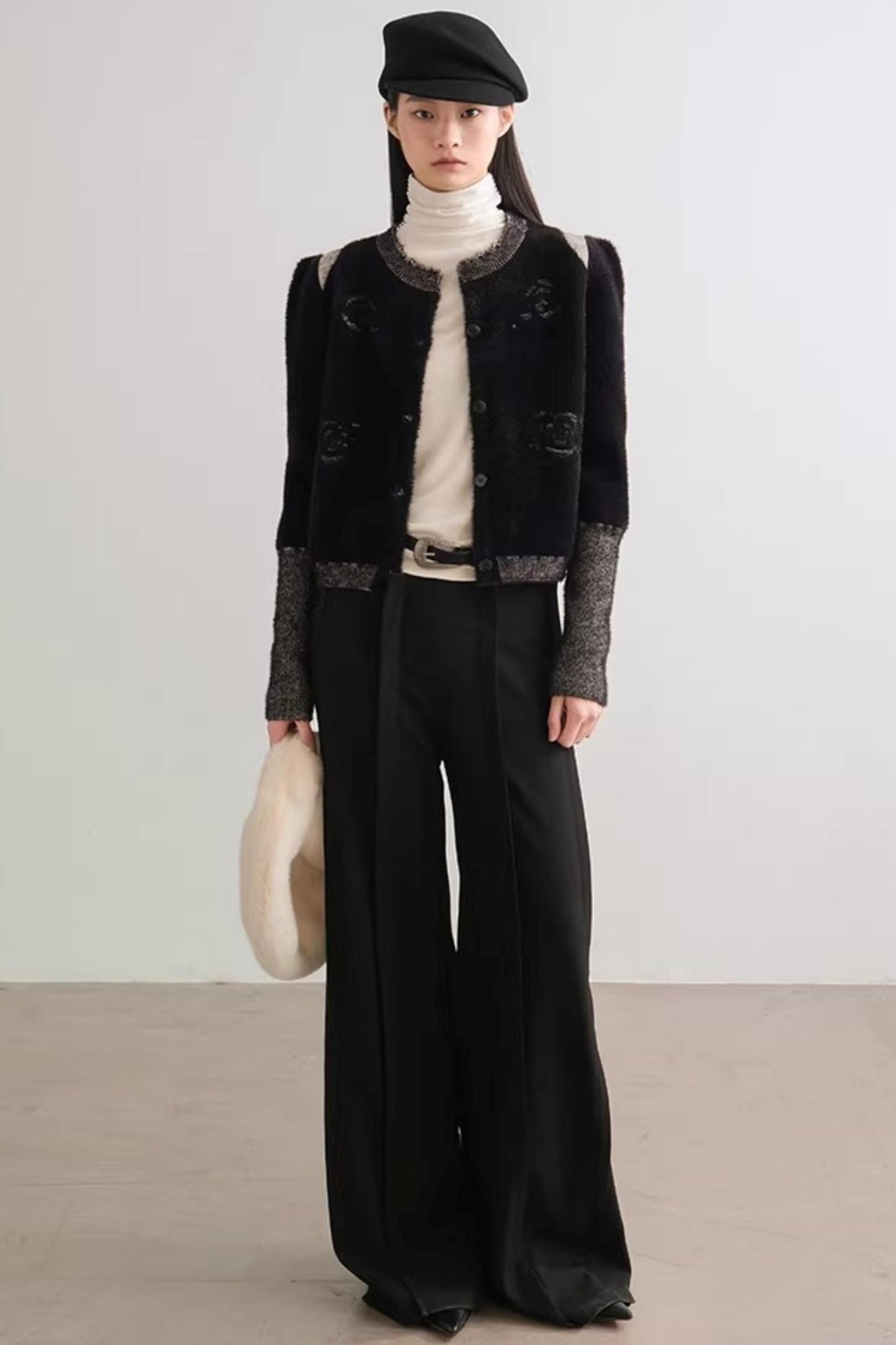 Scattered Roses Jacquard Cardigan