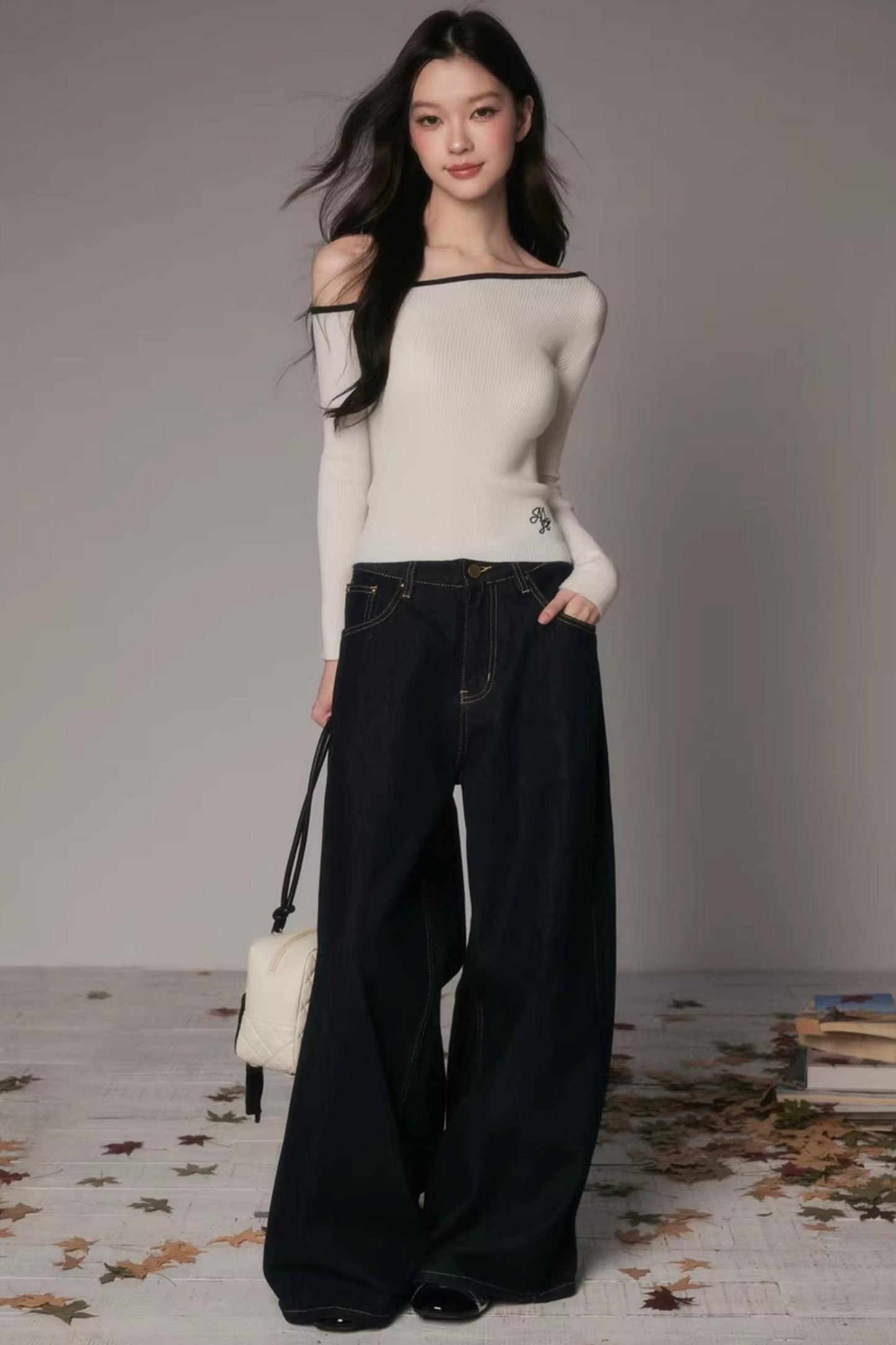 Off-Shoulder Knitted Top