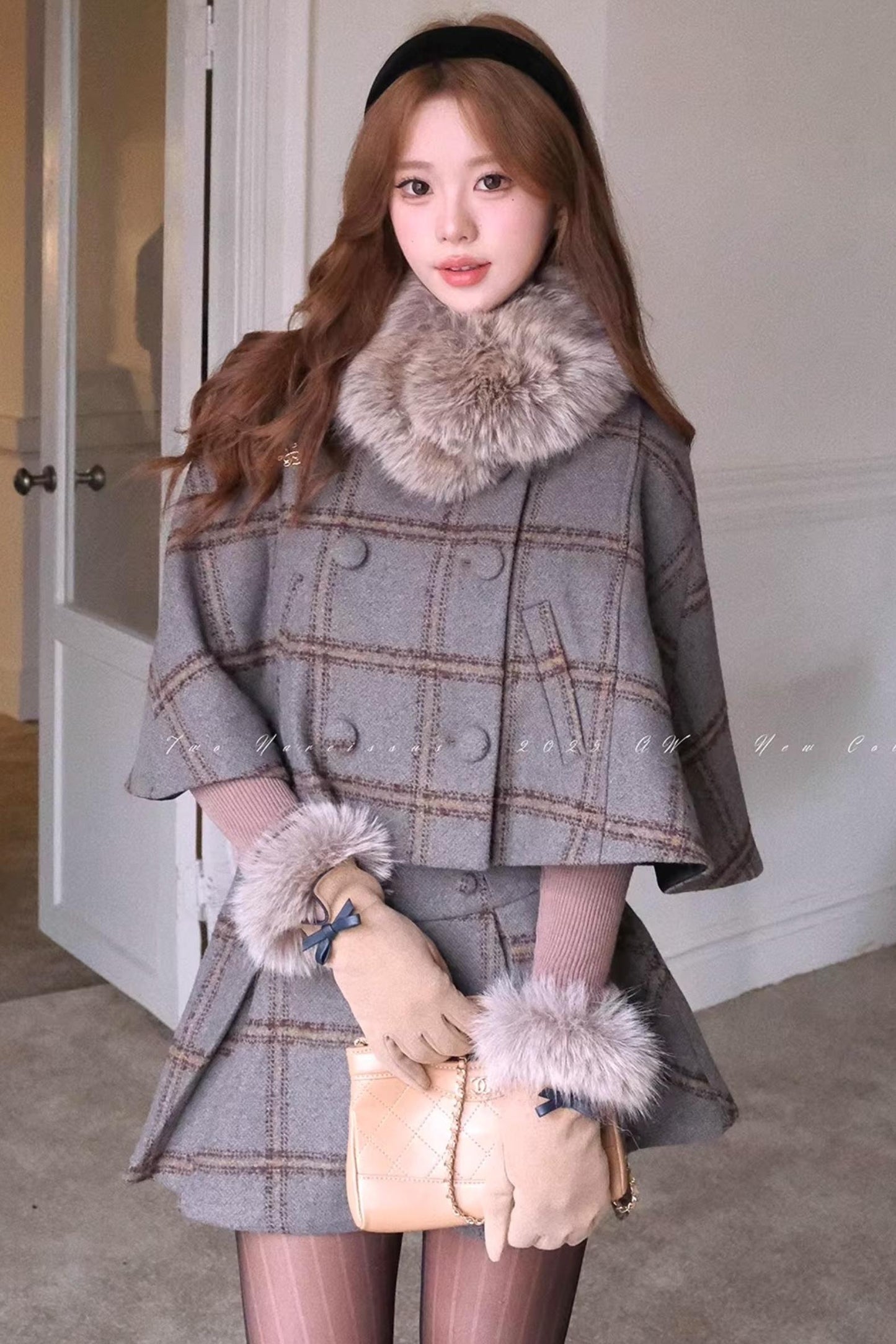 Vintage Plaid Wool Cape Set-Up