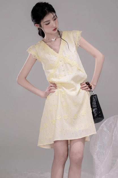 Floral V-Neck Ruffle Dress