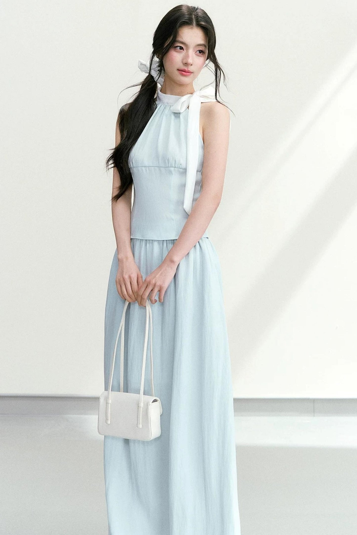 Conjunto de traje elegante con cuello halter