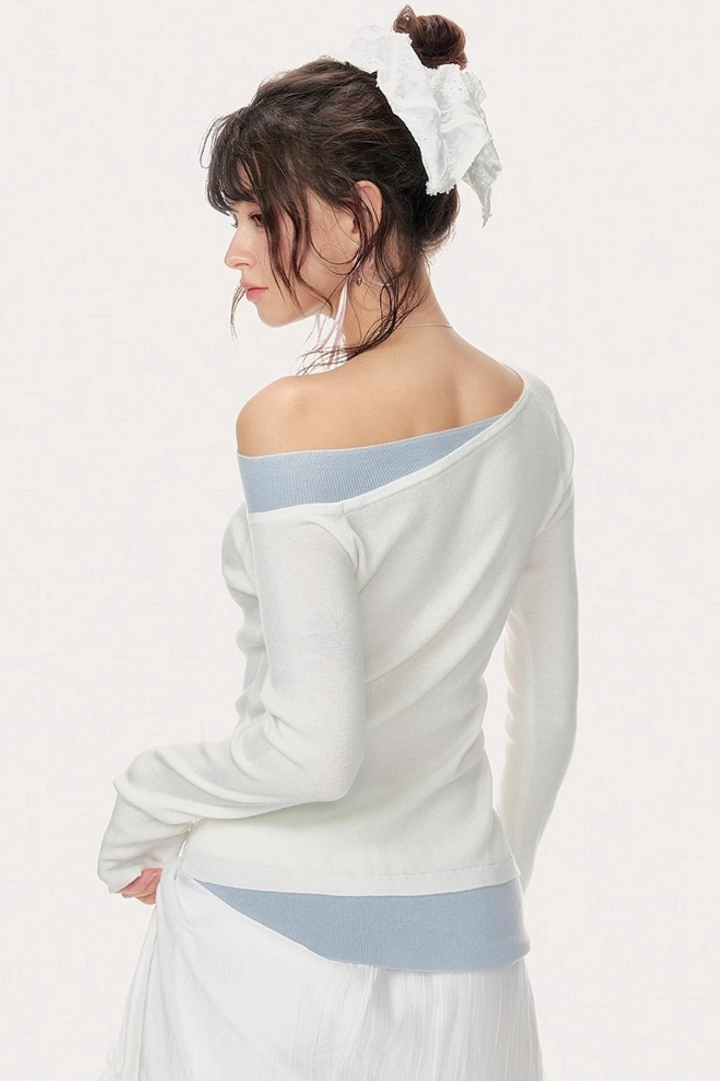 Gentle Embroidery Knitted Sweater