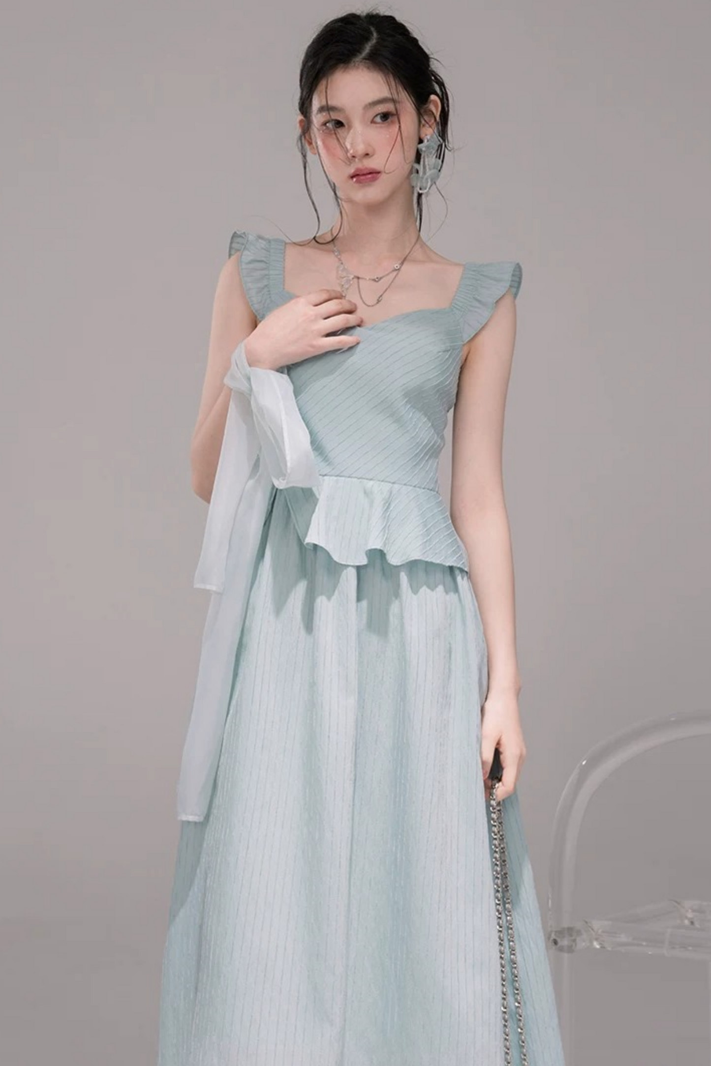 Conjunto de vestido de cinta transparente verde azulado claro