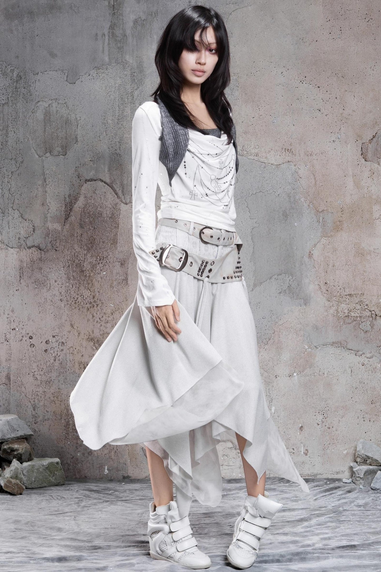 Irregular Multi-Layer Slim Rivet Skirt