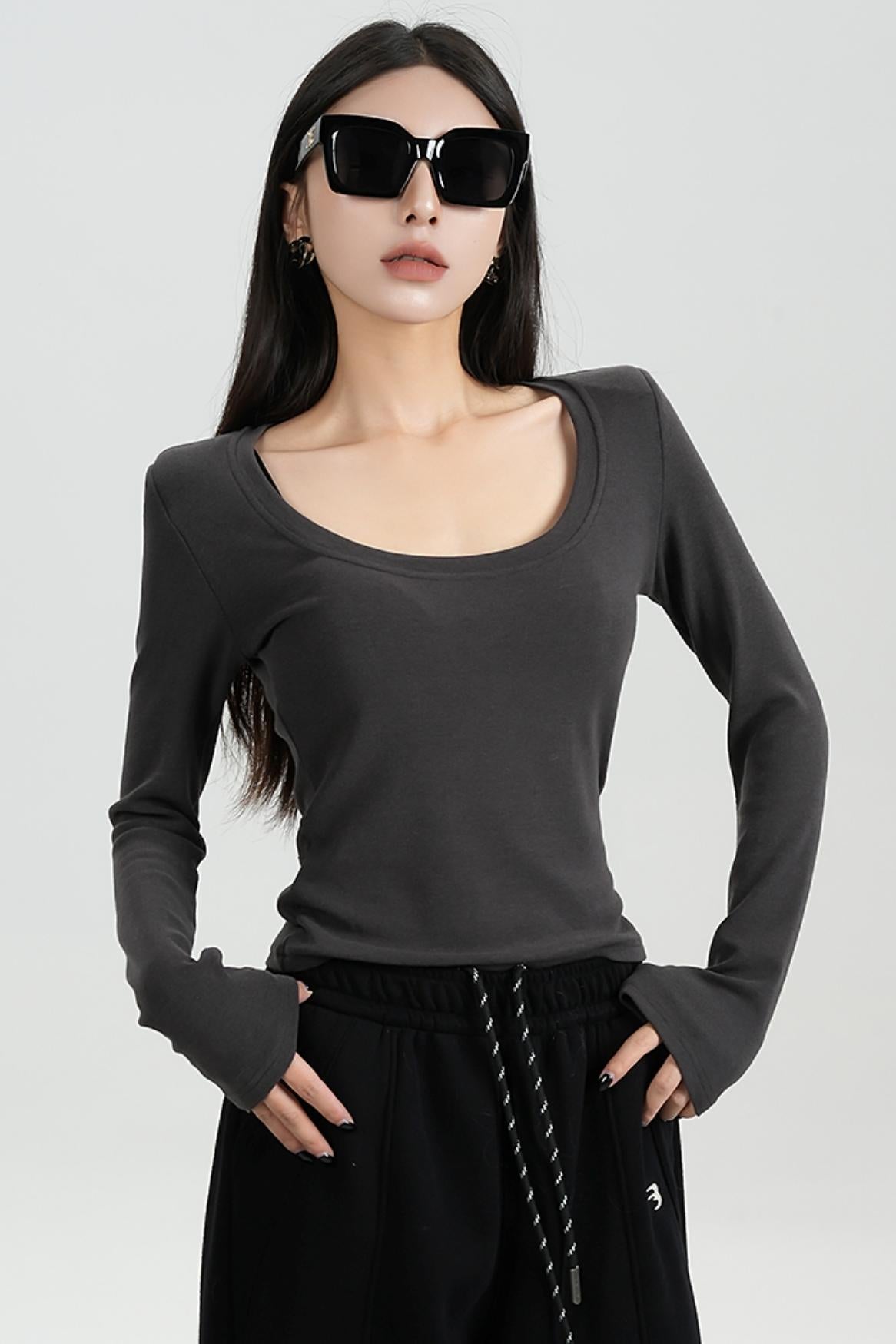 SRYSAME back open waist design sense round neck long sleeve T-shirt base layer with black top under the new autumn women's wear