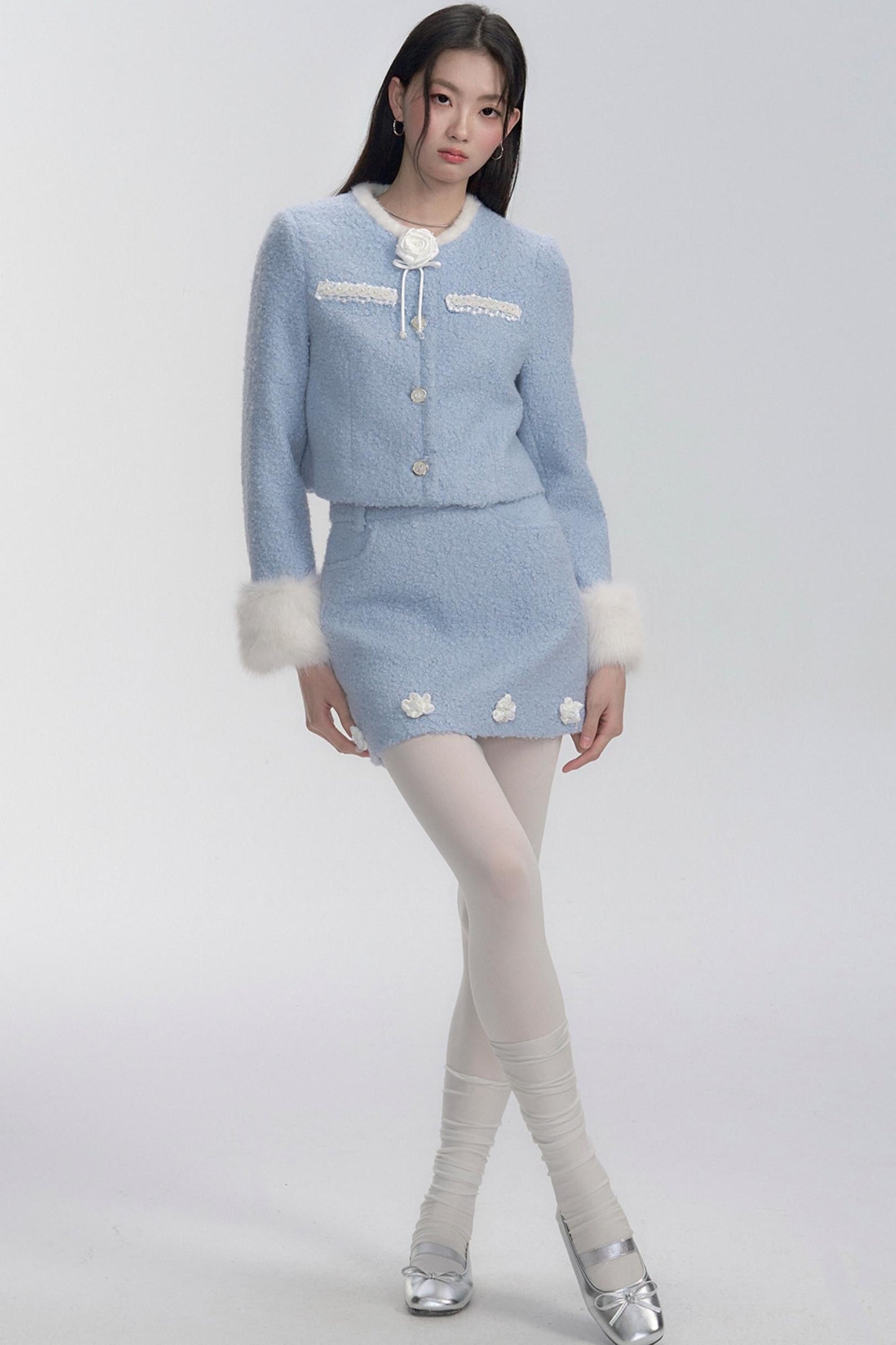 Blumengeschmückter eleganter Anzug-Set 