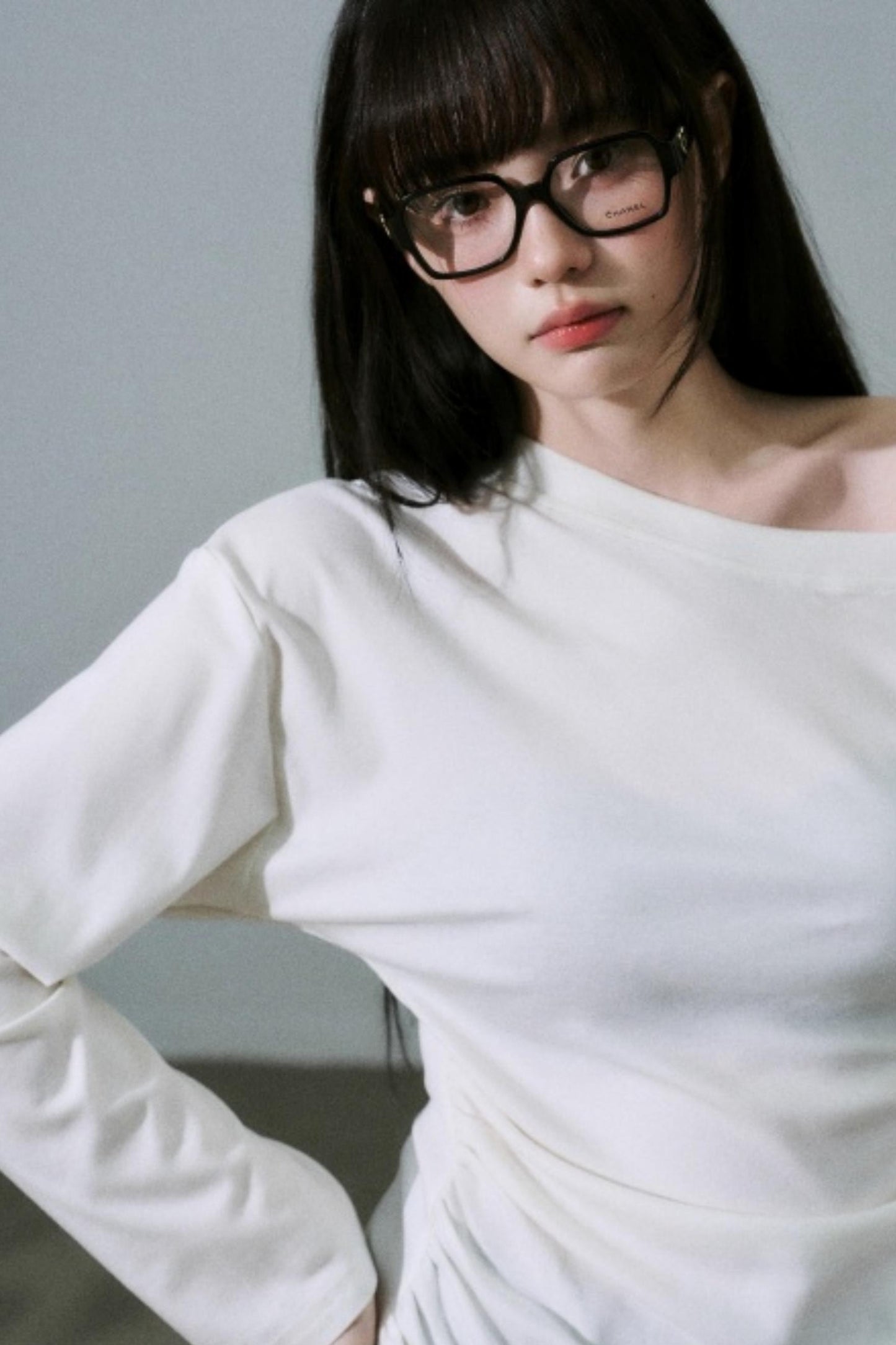 Lyocell Wool Off-Shoulder Top