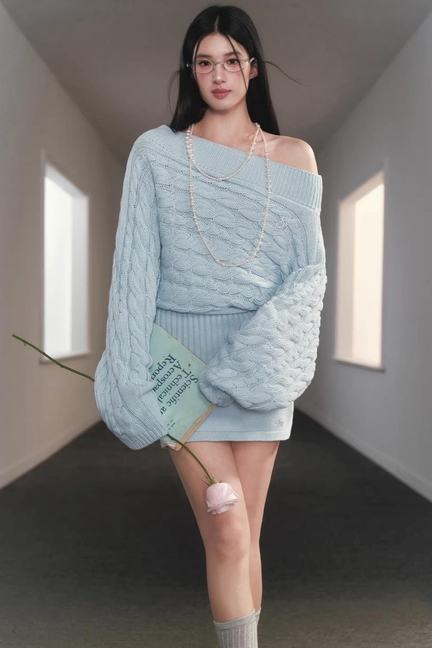 Slanted Shoulder Knit Sweater Set-Up