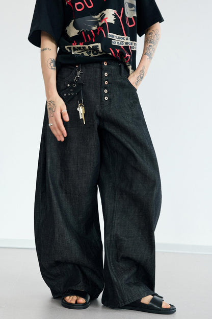 Wide-Leg Curved Knife Jeans