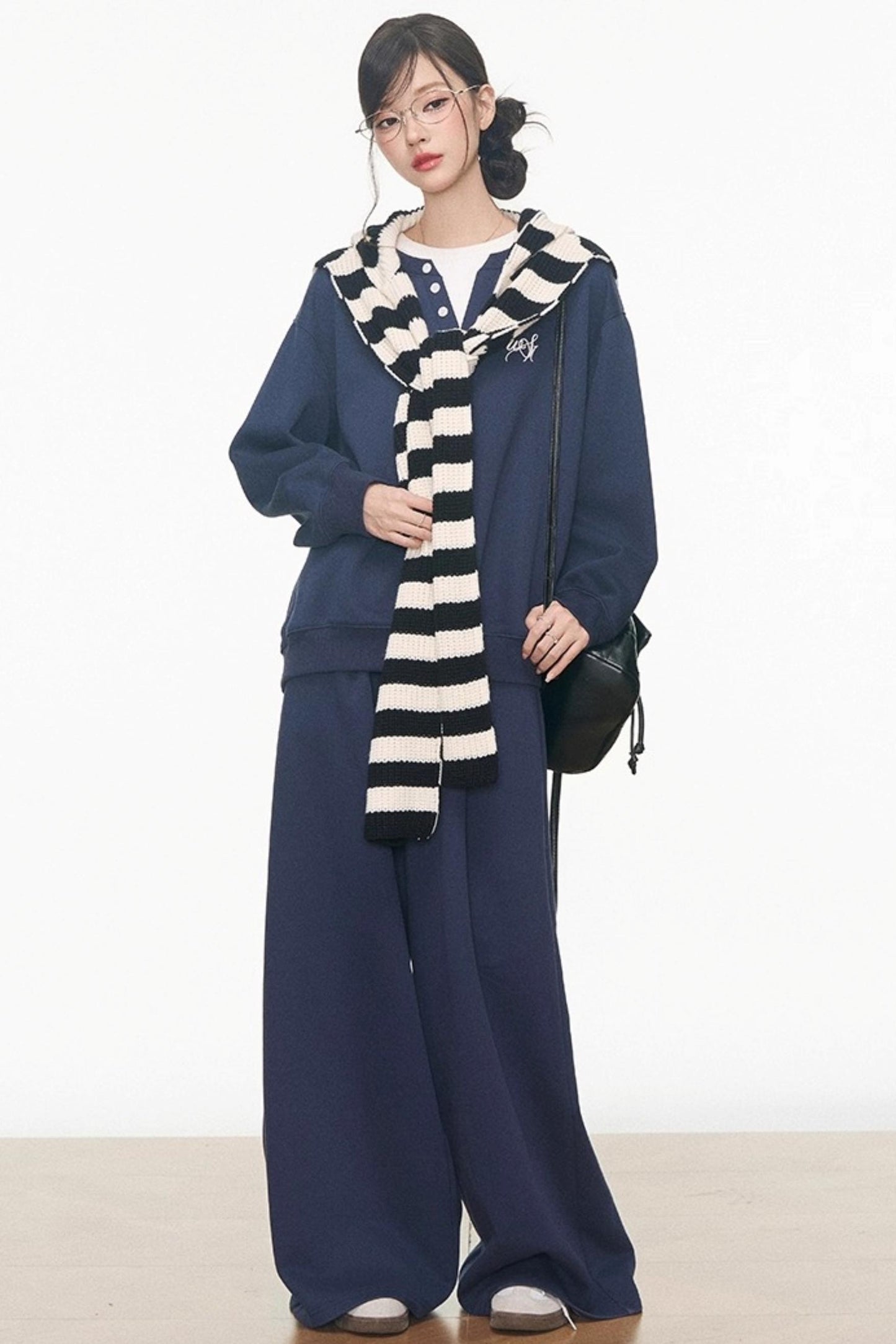 Gray Sweatshirt Set-Up