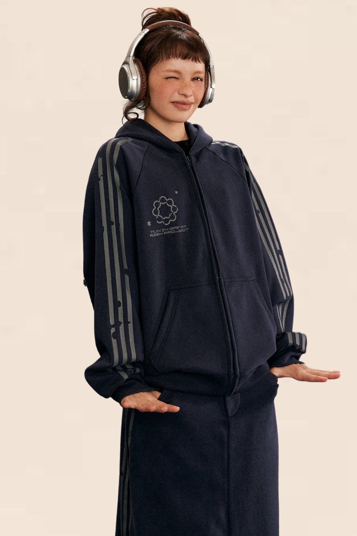 Three-Bar College Hooded Zipper Sweatshirt Set-Up