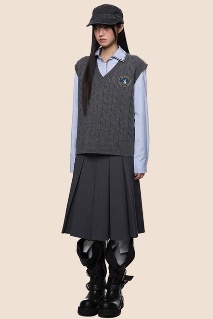 Twisted Flower V-Neck Knit Vest