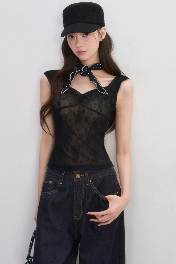 Lace Heart-Shaped Collar Camisole