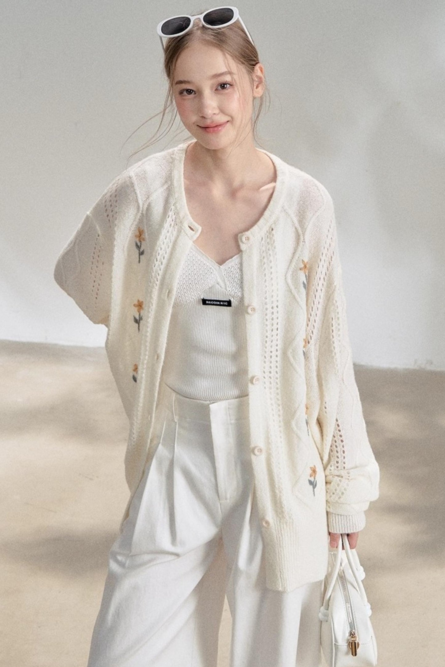 Textured White V-Neck Knitted Suspender Top