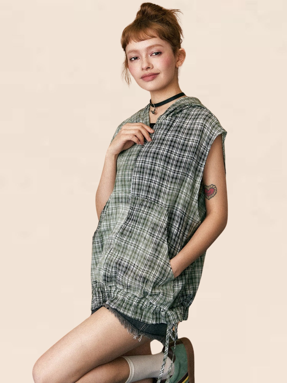 Plaid Sleeveless Sunscreen Jacket