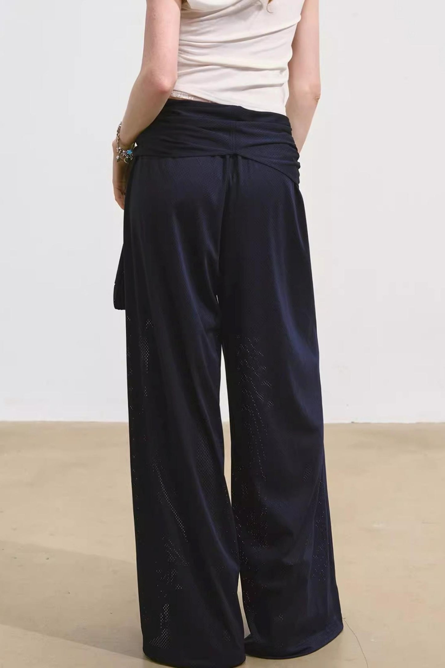 Airy Linen Wide-Leg Pants