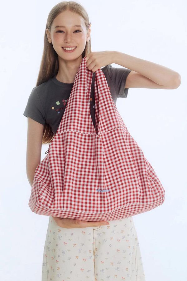 Vintage Strawberry Zipper Tote