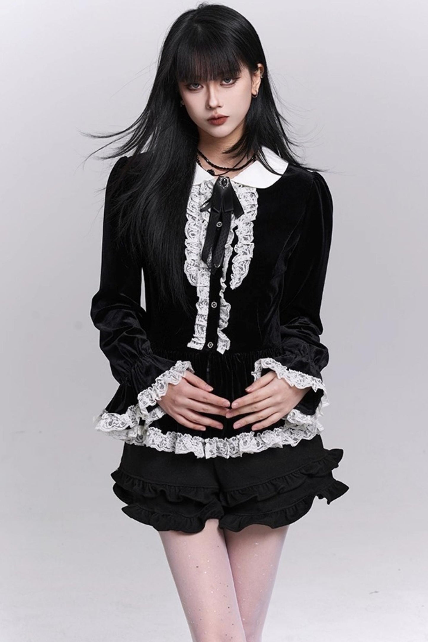 Ruffled Woolen Boot Shorts