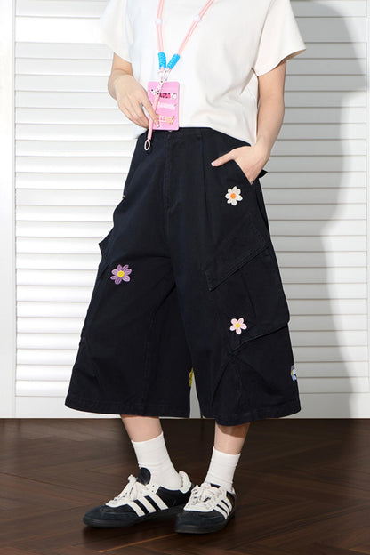 Floral Embroidered Wide-Leg Shorts