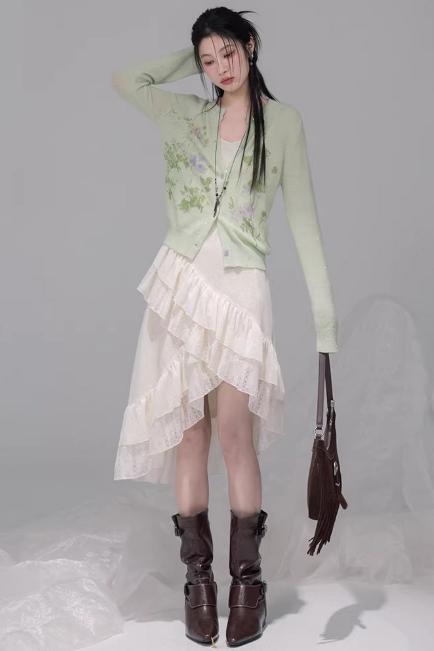 Frühlingsgrünes Wollcardigan-Ensemble