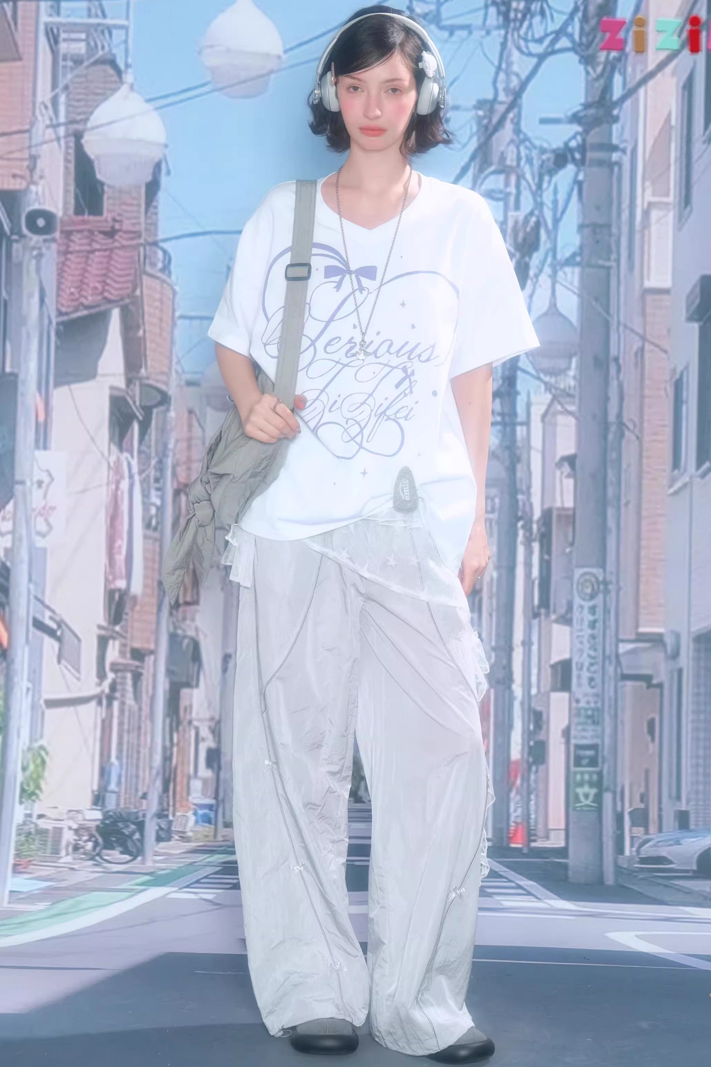 Star Falling V-Neck Top