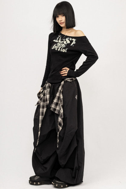 Monogram Print Off-Shoulder Slim T-Shirt