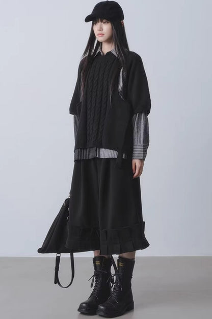 Black High-Waisted Wide-Leg Pants