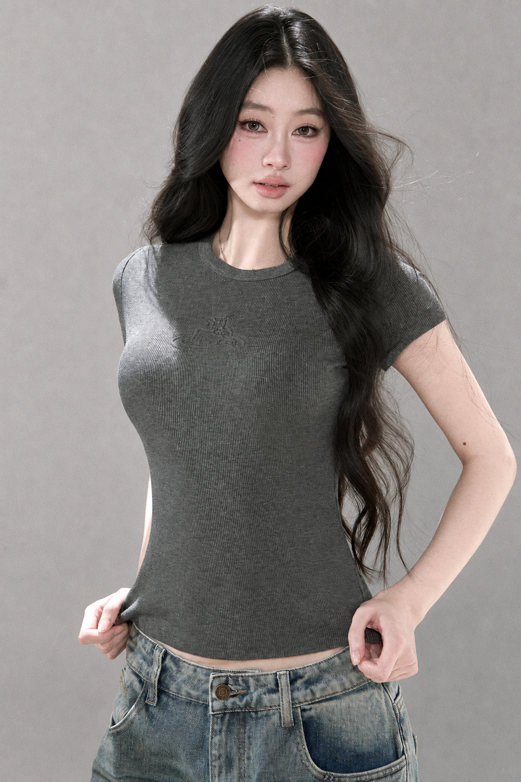 Embossed Cat Irregular Hem Bamboo Cotton T-Shirt