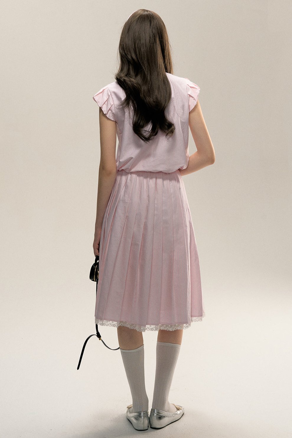 Flying Sleeve Shirt and Pleated Skirt Set-Up