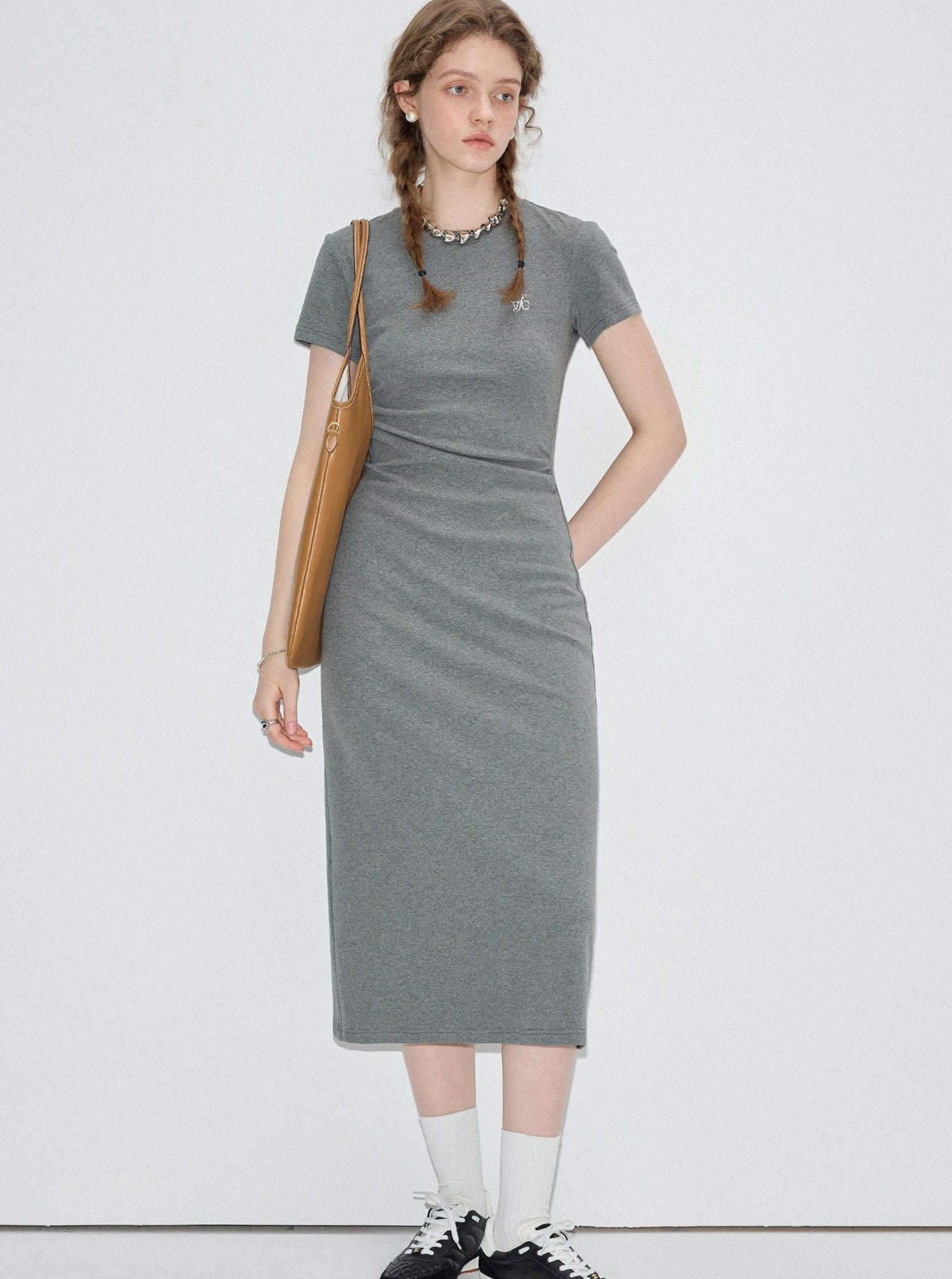 Cinched Waist Slim Round Neck Dress