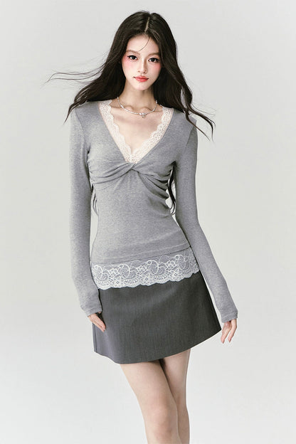 Lace V-Neck Base T-Shirt