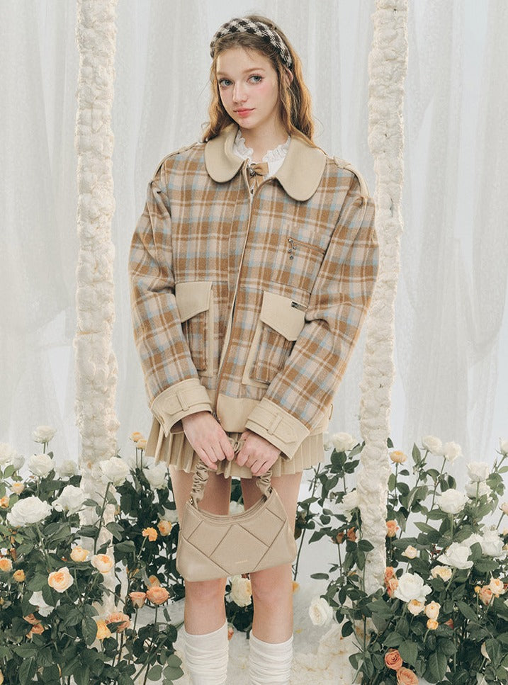 Checked wool coat and versatile pleated skirt set