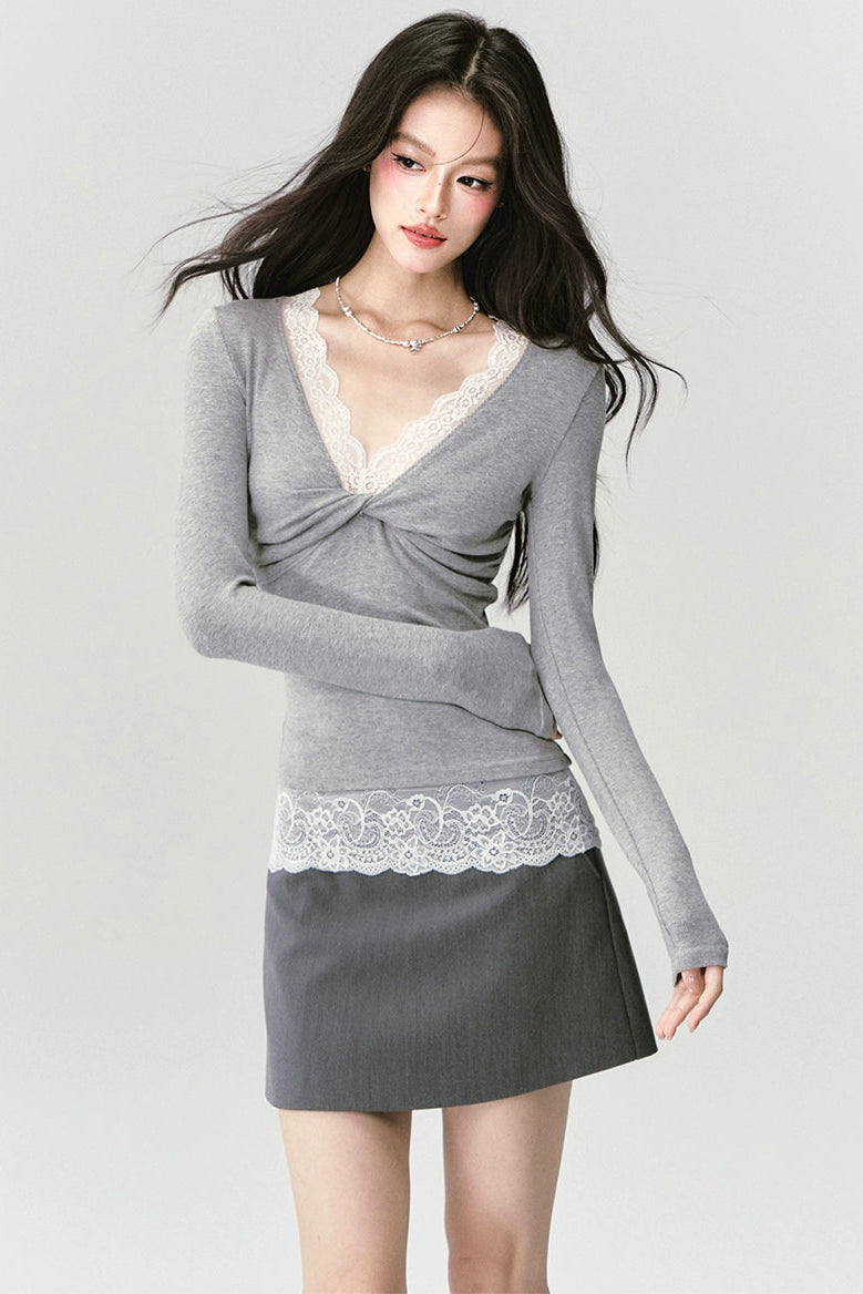 Lace V-Neck Base T-Shirt